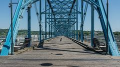 Walnut Street Bridge