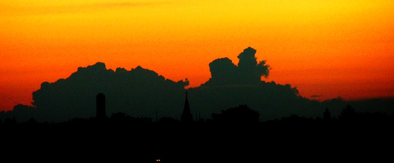 Walpen (Wolken-Alpen;) ) mit Lichtblick