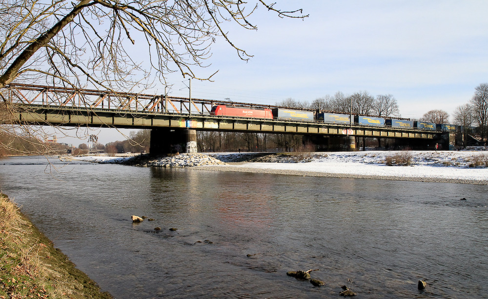 "Walter" auf der Braunauer Brücke