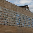 Wand der 1000 Gesichter