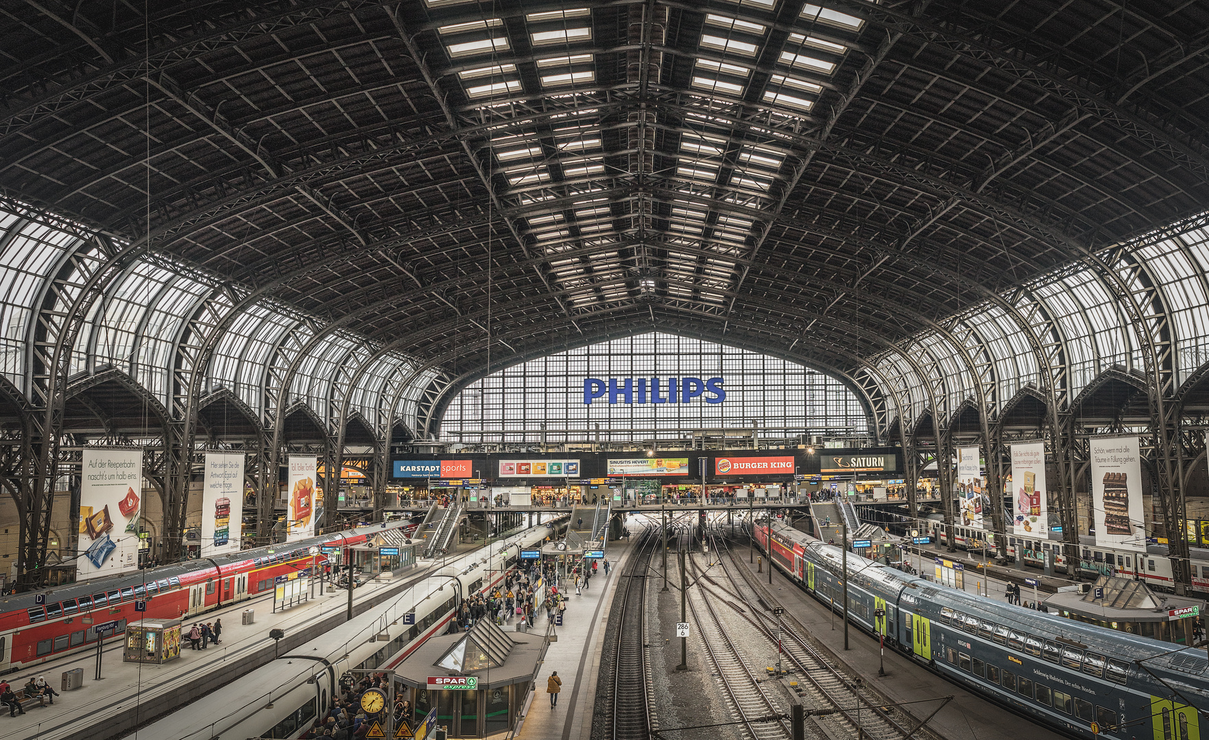 Wandelhalle Hamburg Foto & Bild eisenbahn, verkehr & fahrzeuge, schiene und straße Bilder auf