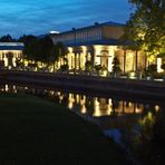 Wandelhalle im Goldglanz