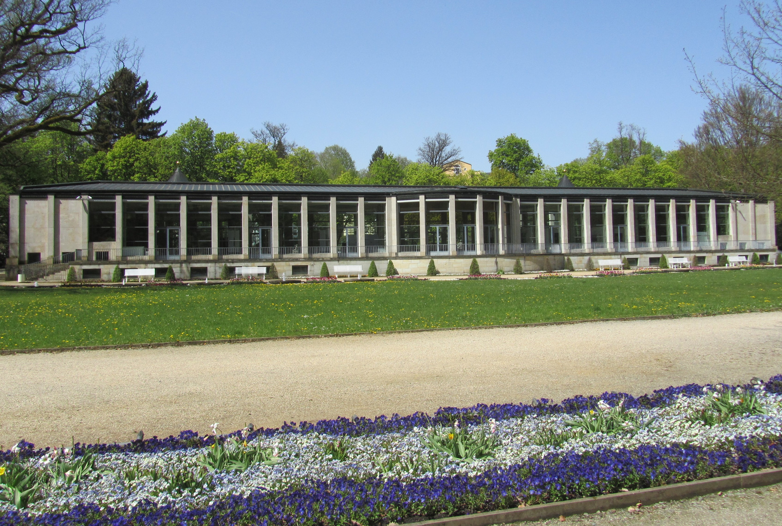 Wandelhalle im Kurpark in Bad Elster