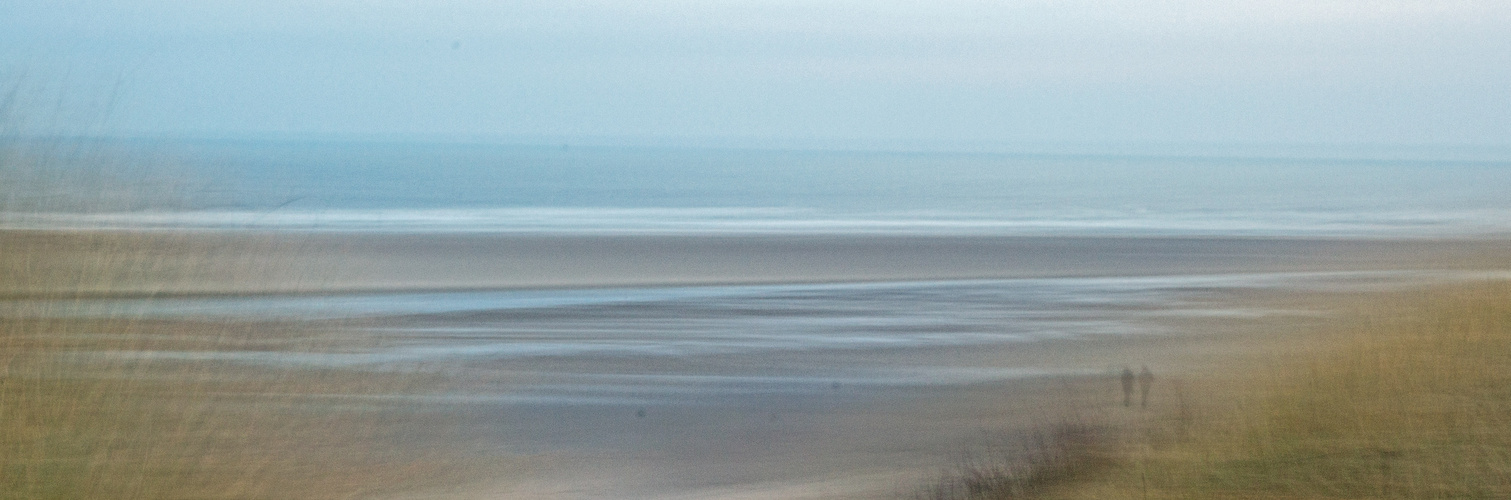 Wanderer am Strand von Lageoog