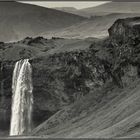 Wanderer am Wasserfall