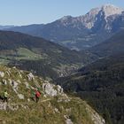 Wanderer beim Abstieg von der Halsalm (2018_09_27_EOS 6D Mark II_7881_ji)