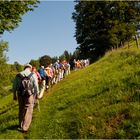 Wandern auf schmalem Pfad