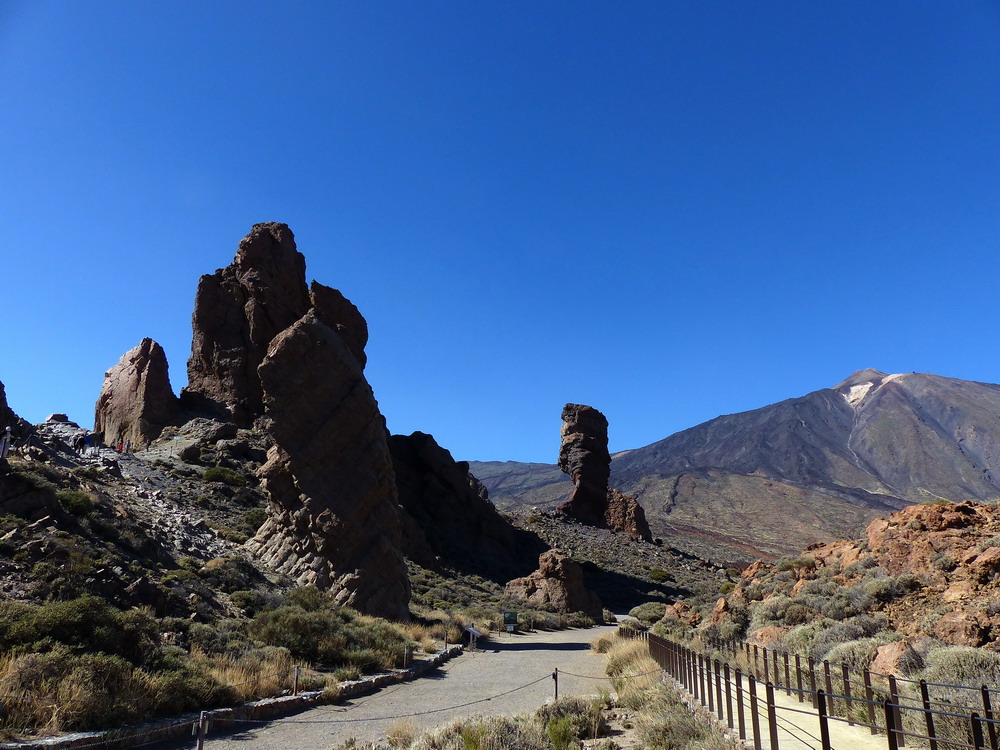 Wandern durch die Caldera am Teide