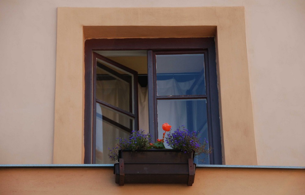 Wandern Nr. 17: Historisches Fenster in Prachatitz/Böhmen