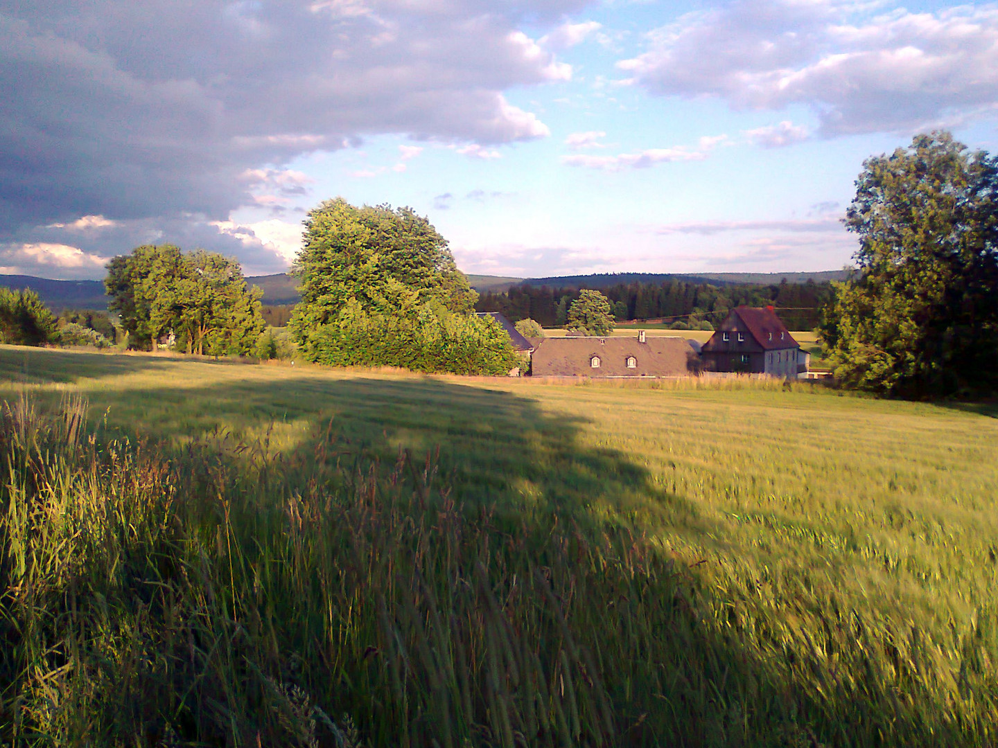 Wandernde Wolkenschatten