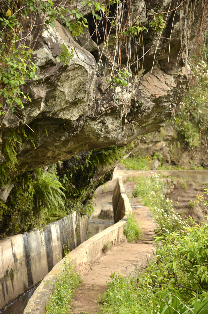 Wanderung an einer Levada entlang