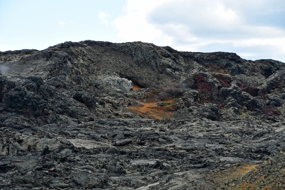 Wanderung auf der Leirhnjukurspalte in Islands Nordosten