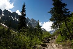 Wanderweg am Lake Louise