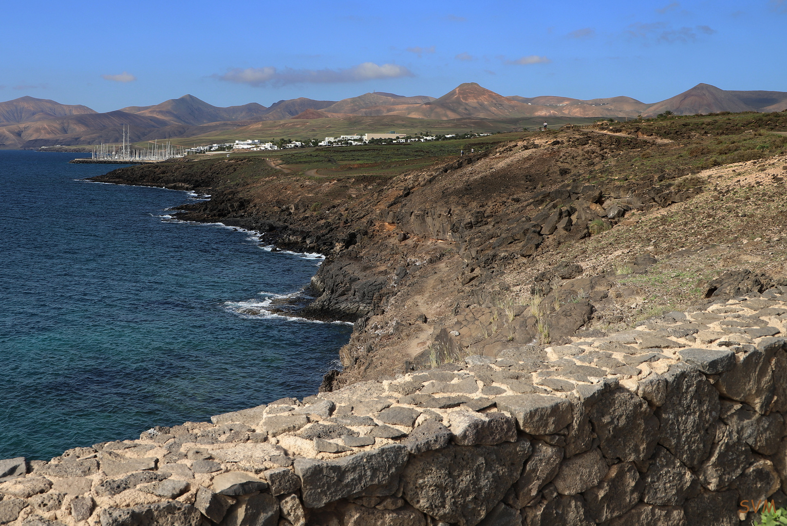 Wanderweg auf Lanzarote von Puerto del Carmen nach Puerto Calero