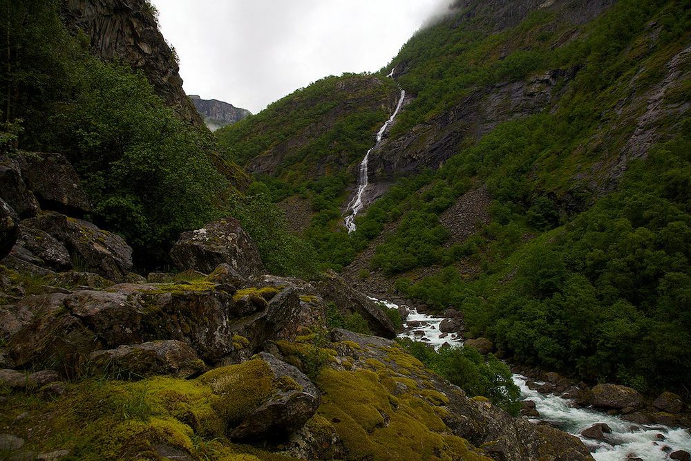Wanderweg in der Nähe vom Aurlandsfjord