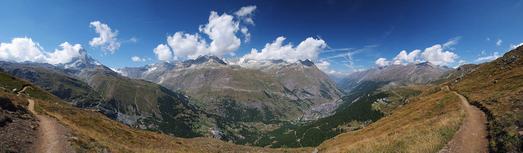 Wanderweg-Panorama am Matterhorn