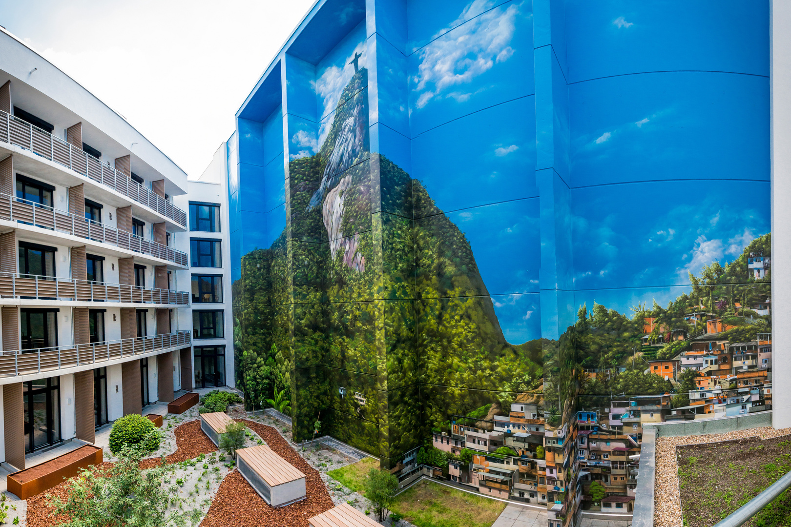 Wandgestaltung Main- Atrium Offenbach