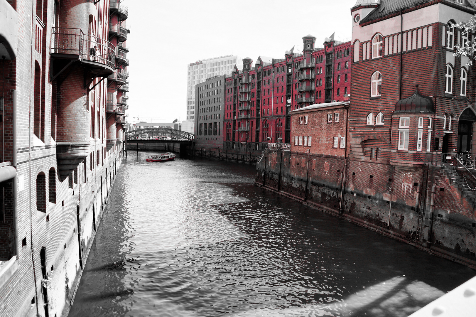 Wandrahmsfleet- Blick auf die Poggenmühlenbrücke