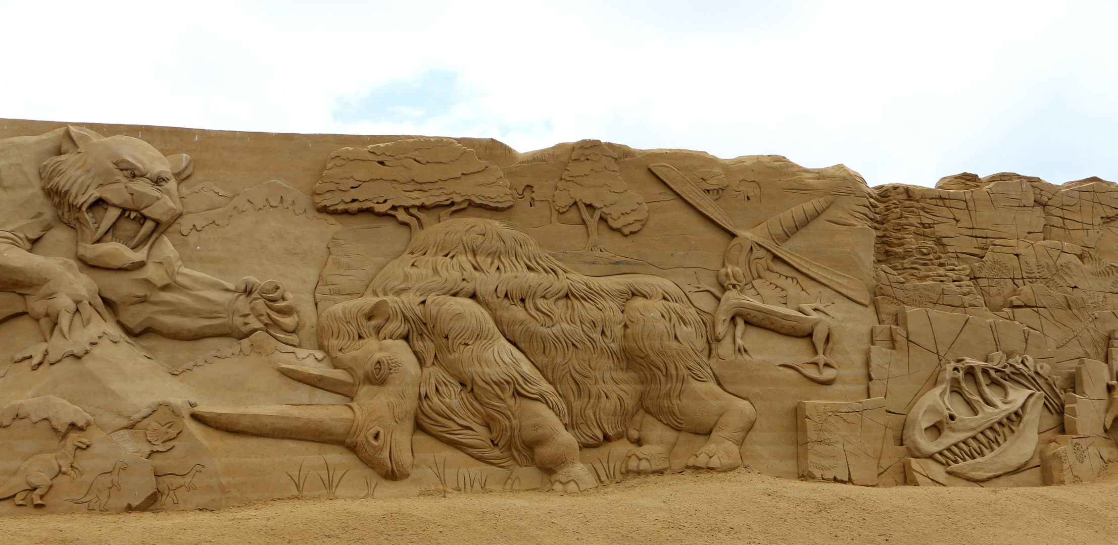 Wandrelief aus Sand gebaut
