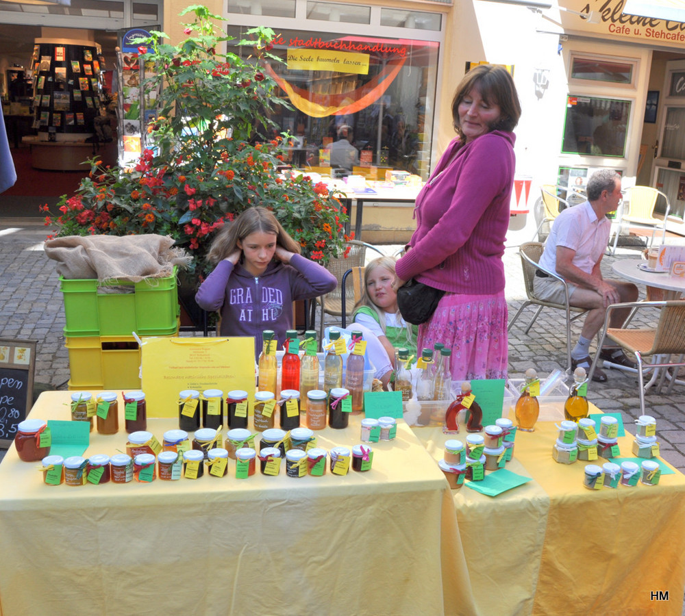 Wangener Wochenmarkt: Kinder verkaufen eigene Produkte