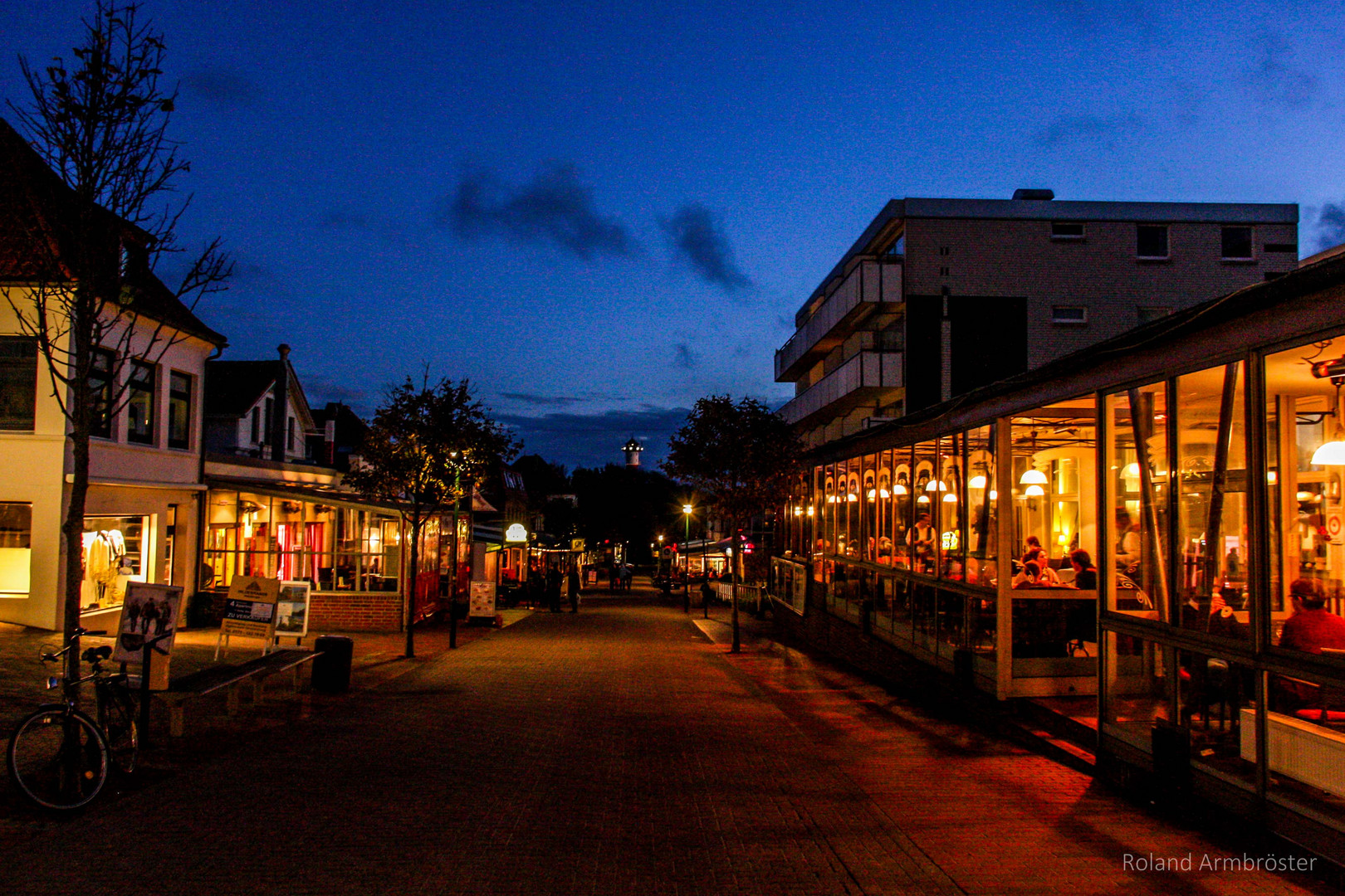 Wangerooger Dorf am Abend