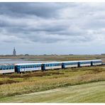 Wangerooger Inselbahn - Personen- und Frachtfahrt zum Westanleger / Inselfähre