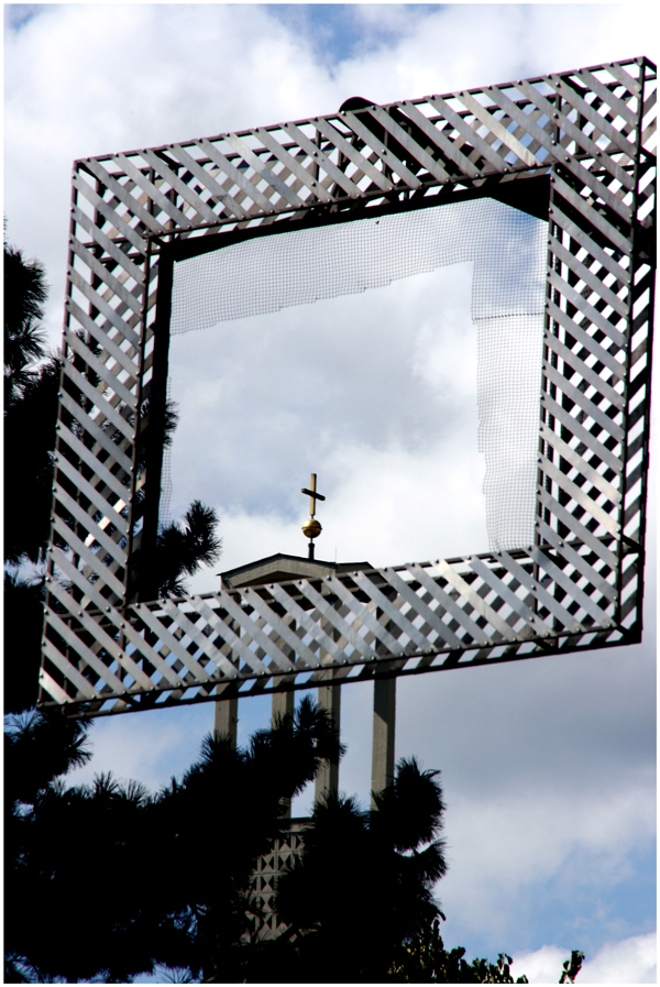 Wann fällt die Kirche aus dem Rahmen?