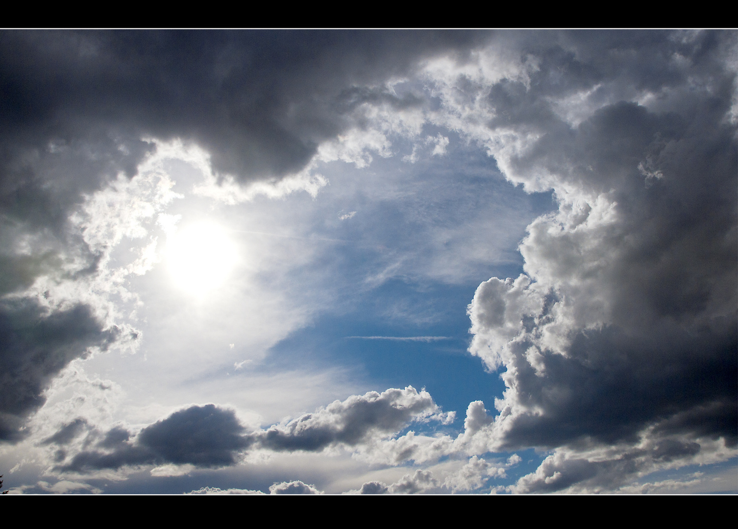 Wann reißt der Himmel auf?