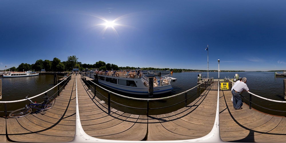 Wannsee-Fähre mit Blick rüber zu Stefan Negelmann :-)