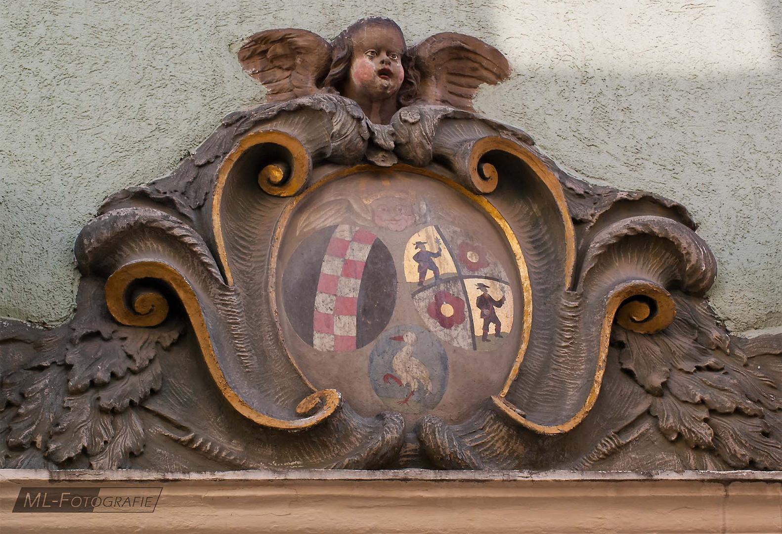 Wappen über Eingang in Esslingen