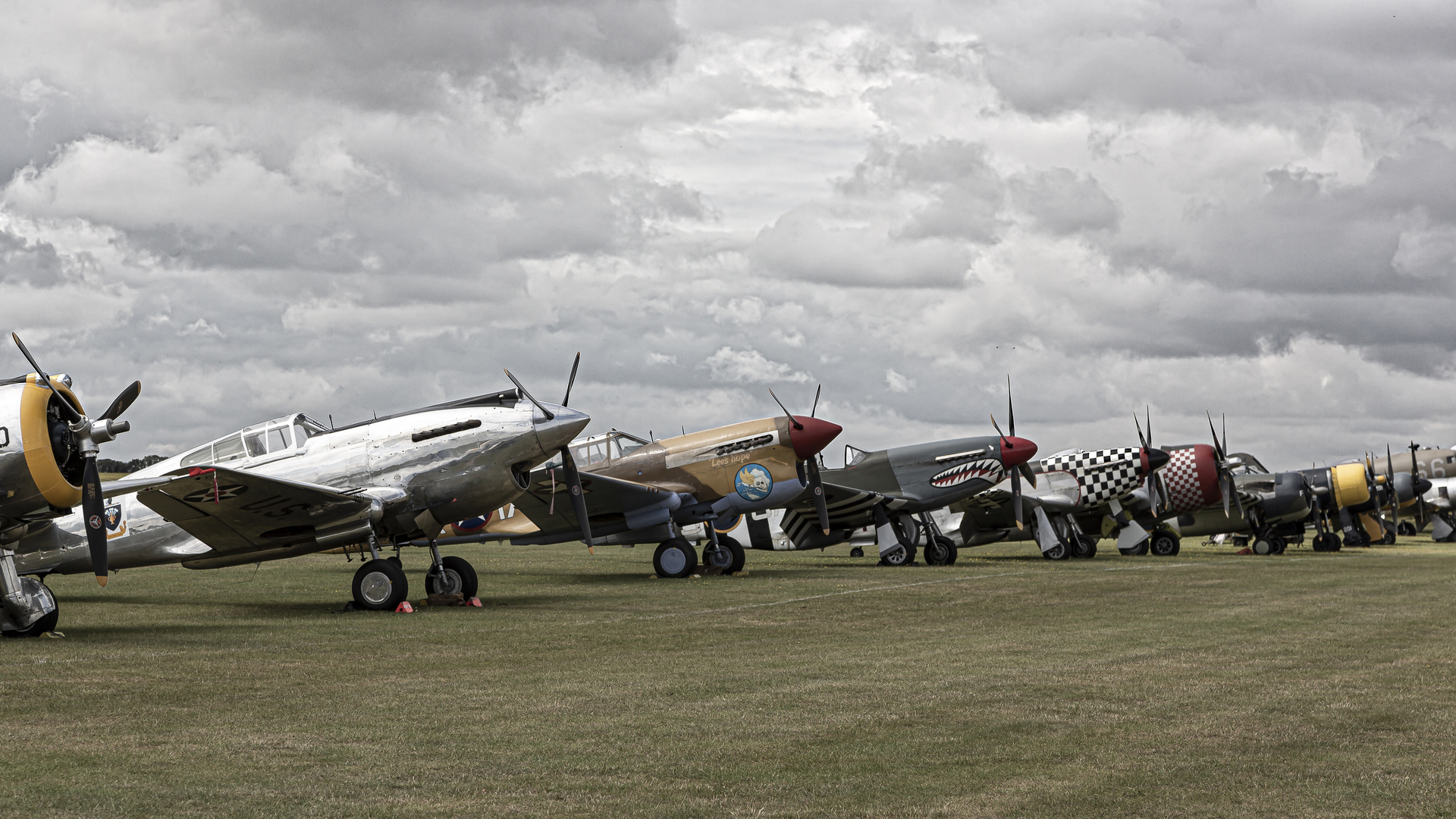 Warbird Parade 