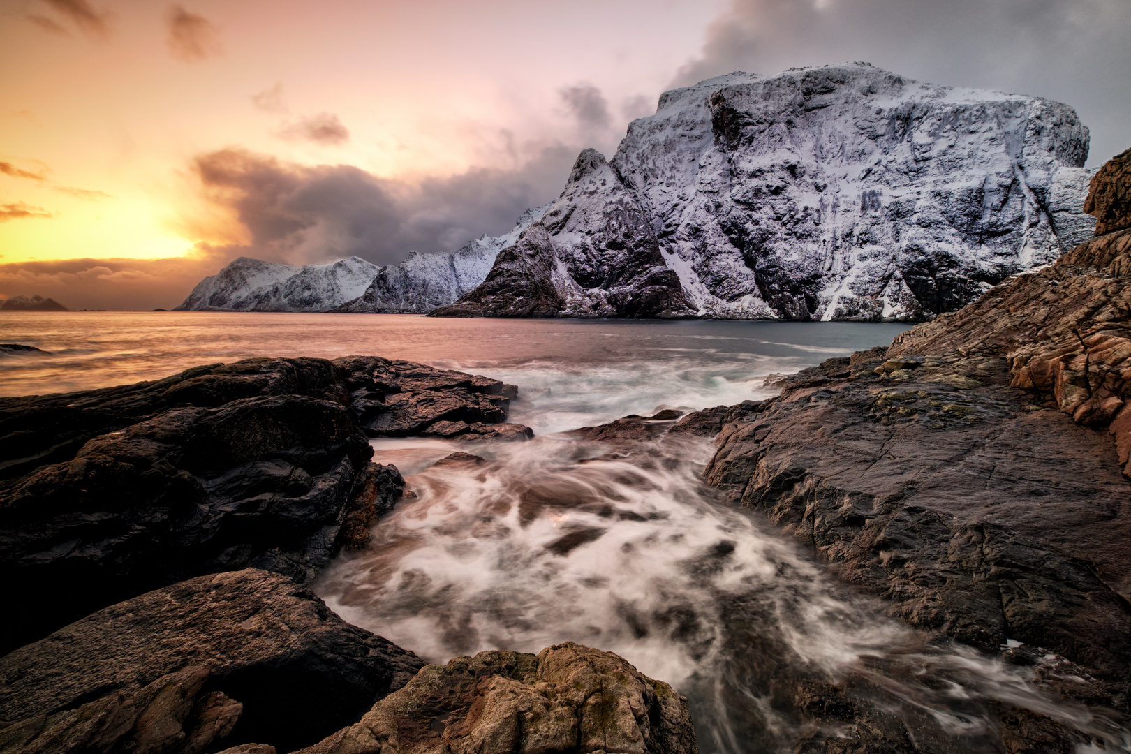 WARM LIGHT ON ROUGH ROCKS