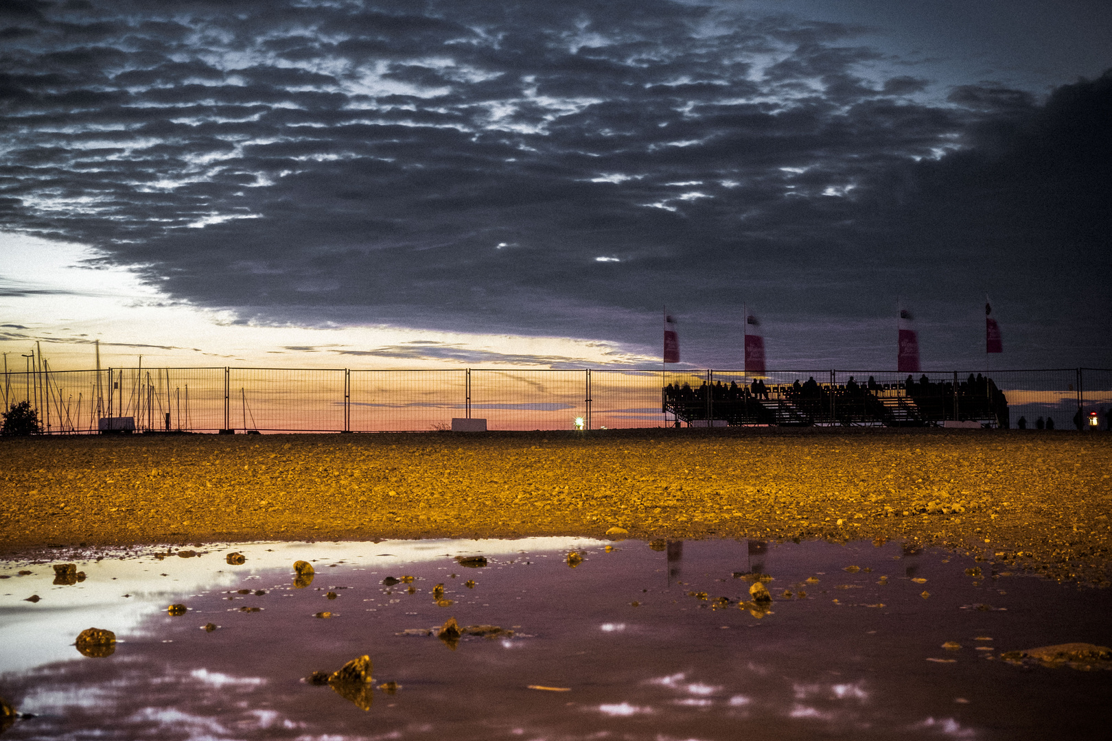 Warme Nacht in Warnemünde 1