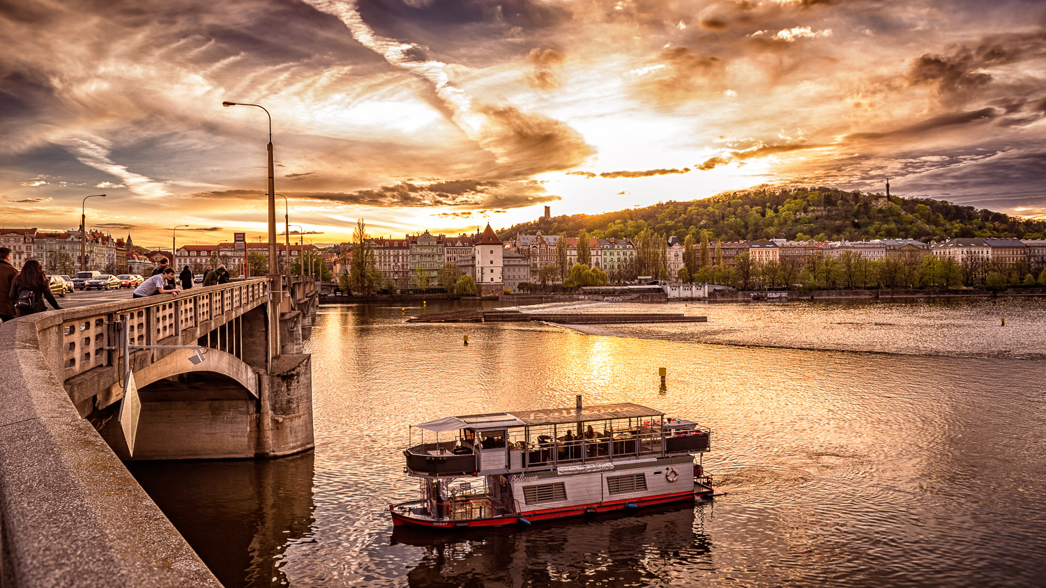 warme Stimmung auf der Moldau