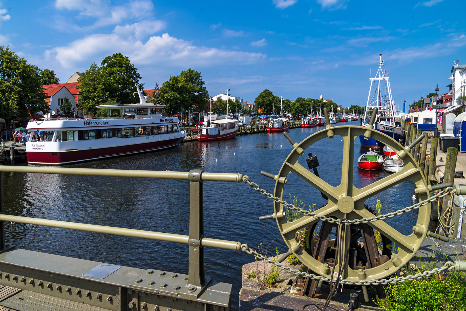 Warnemünde 103 ...