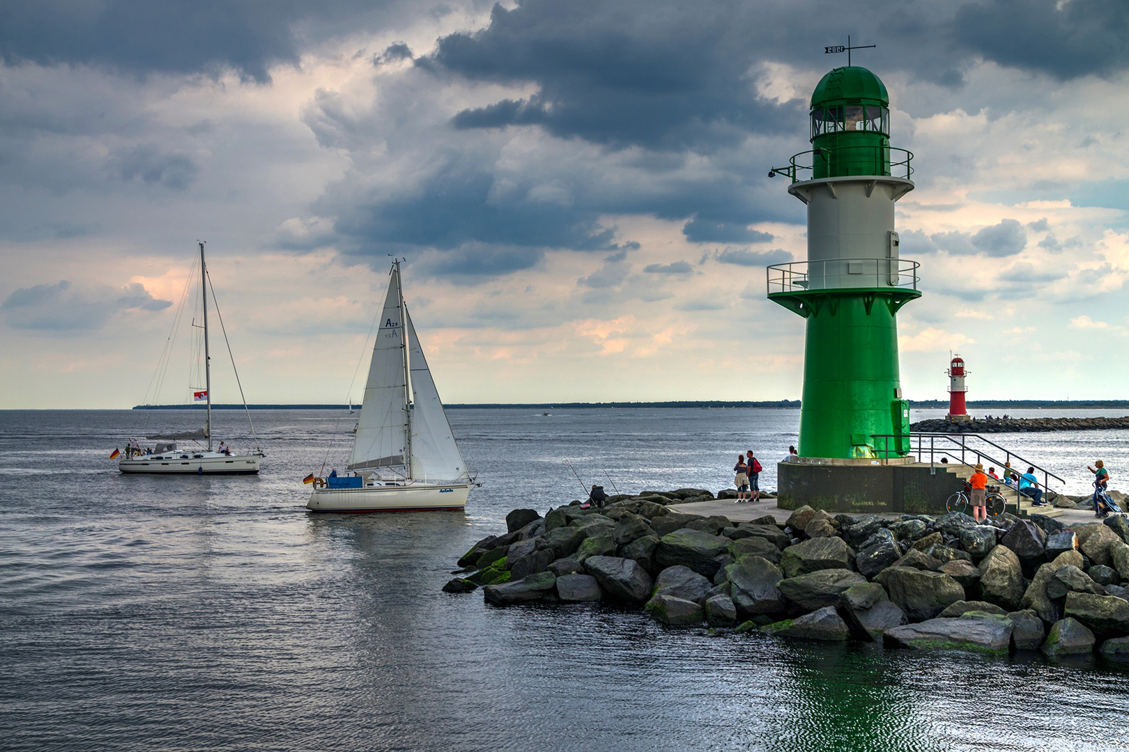 Warnemünde 105 ...