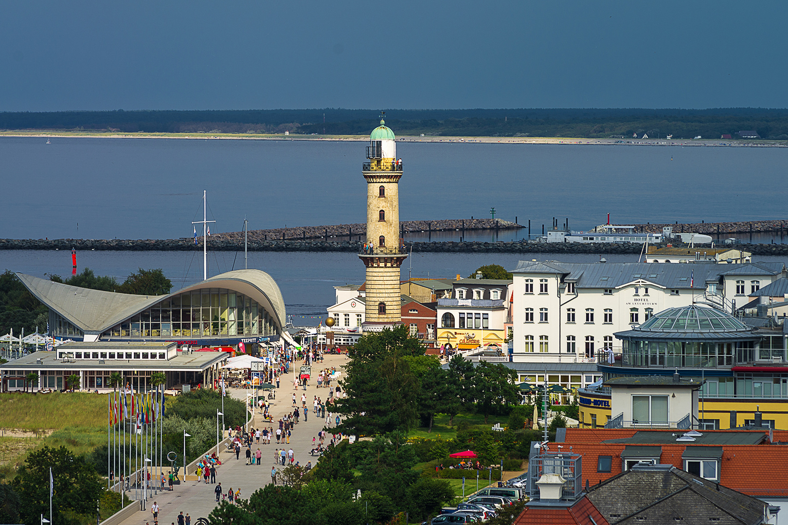 Warnemünde 107 ...