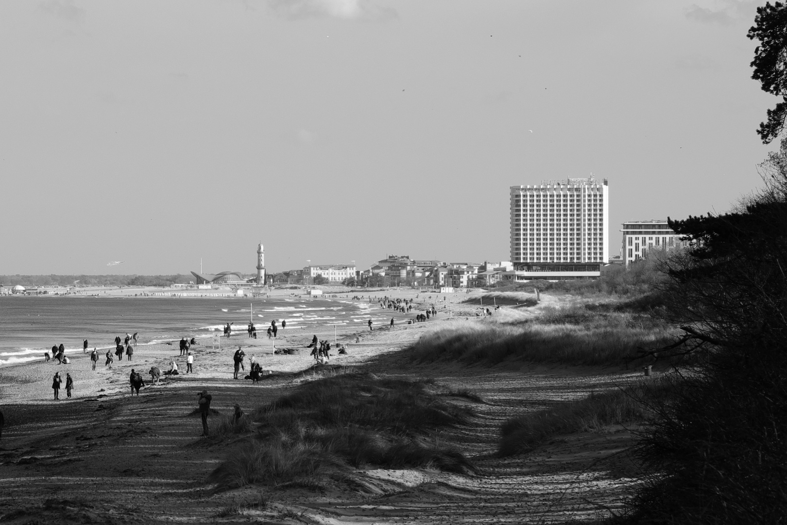 Warnemünde - afternoon walk on the coast