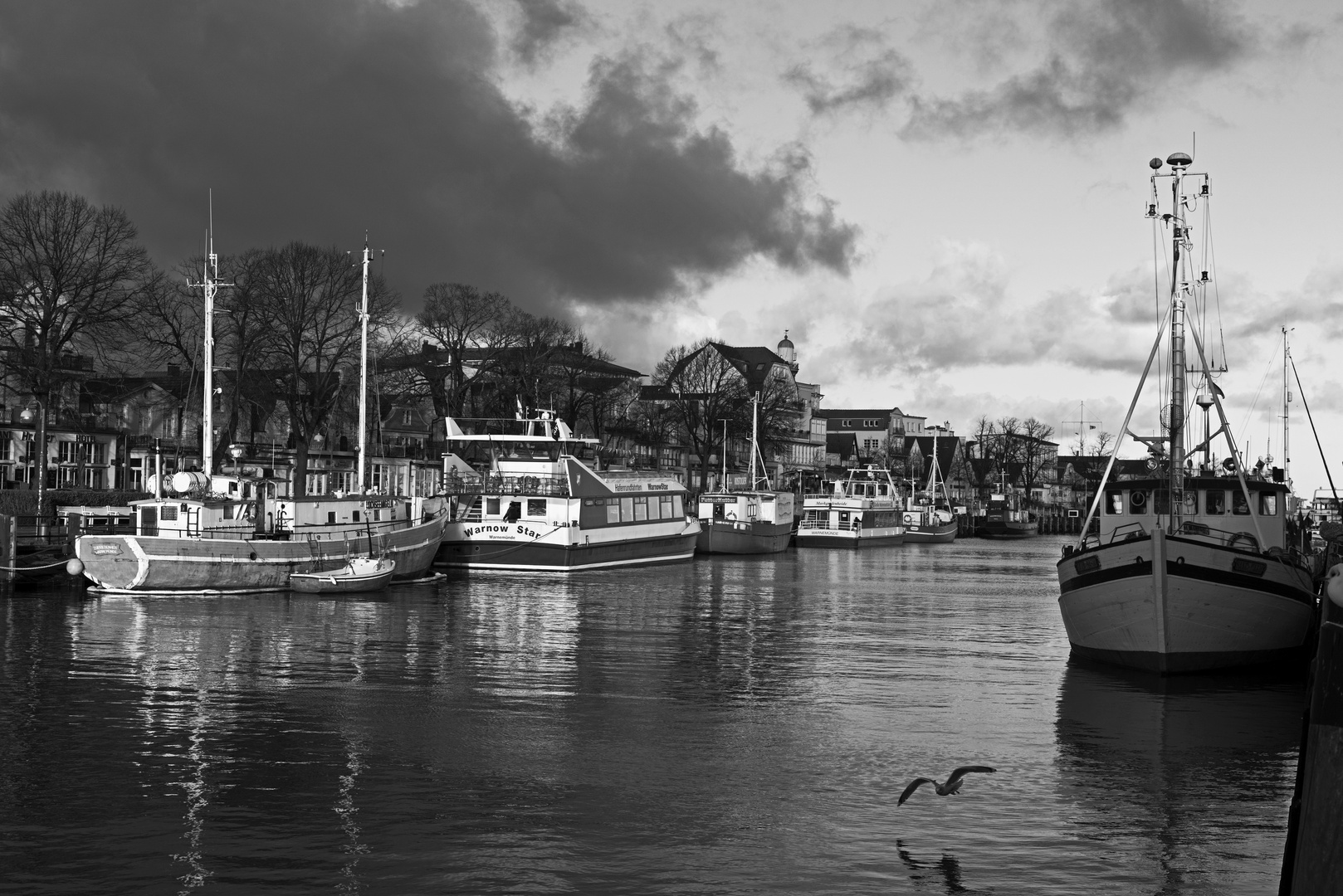 Warnemünde - "Alter Strom" - a ray of light