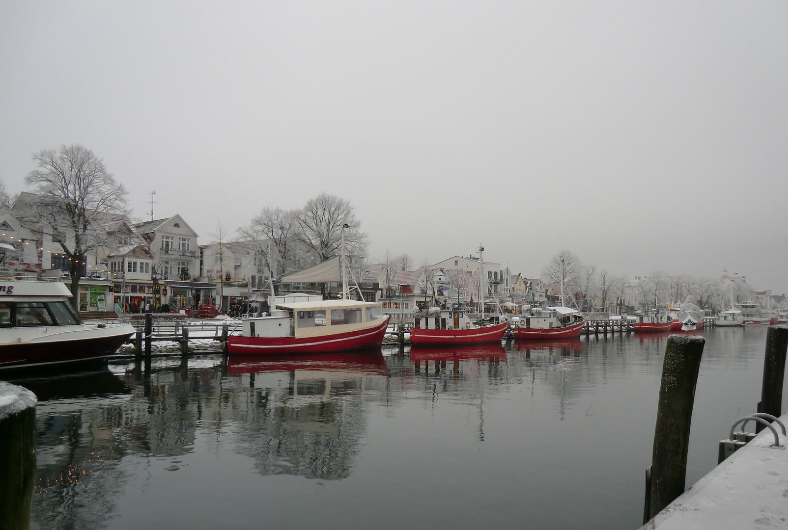 Warnemünde, Alter Strom