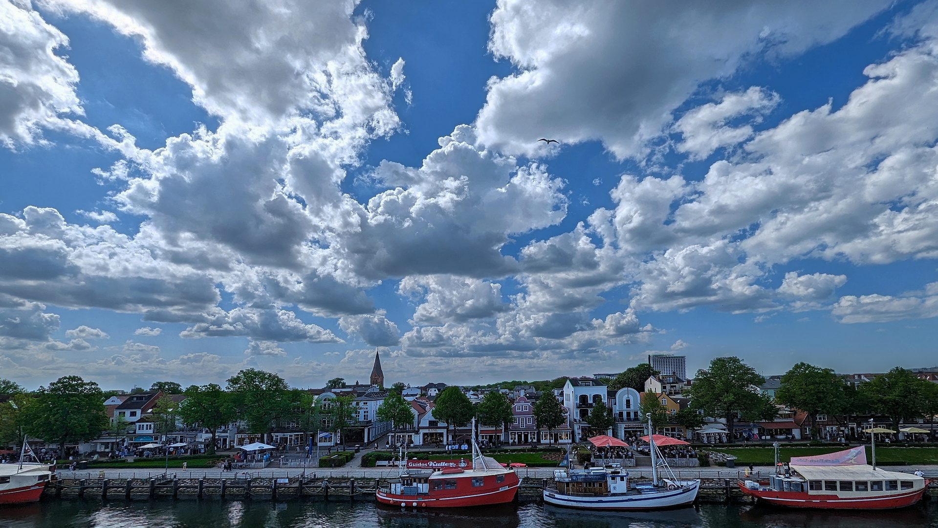 Warnemünde am alten Strom.