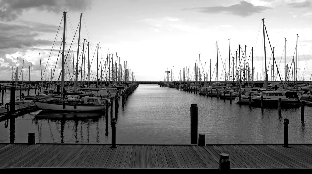 Warnemünde, am neuen Hafen