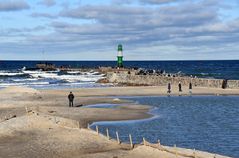 Warnemünde am Tag nach dem Sturmtief "Bernd"