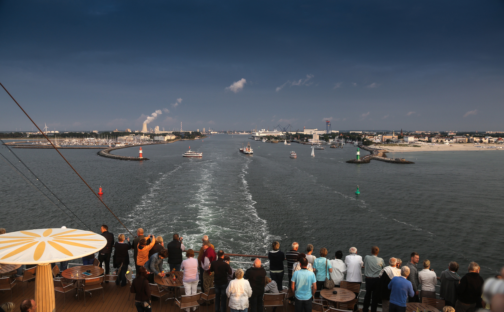 Warnemünde auslaufen 4