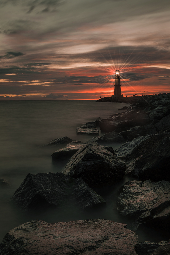 Warnemünde bei Sonnenuntergang 