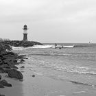 Warnemünde - extreme low tide at western breakwater