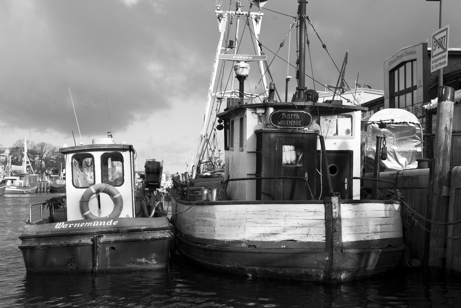 Warnemünde - fishermen's wharf