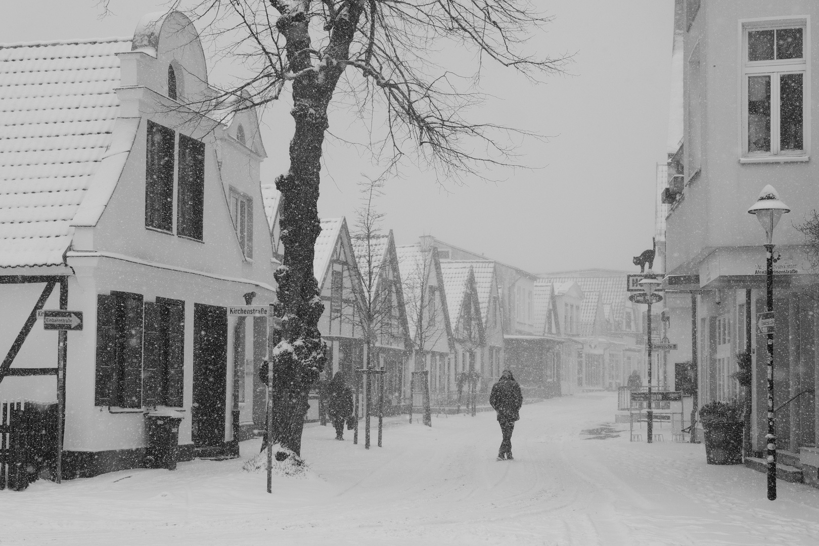 Warnemünde - Kirchenstraße Ecke Alexandrinenstraße