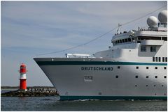 Warnemünde | Kreuzfahrtschiff "Deutschland" | #2