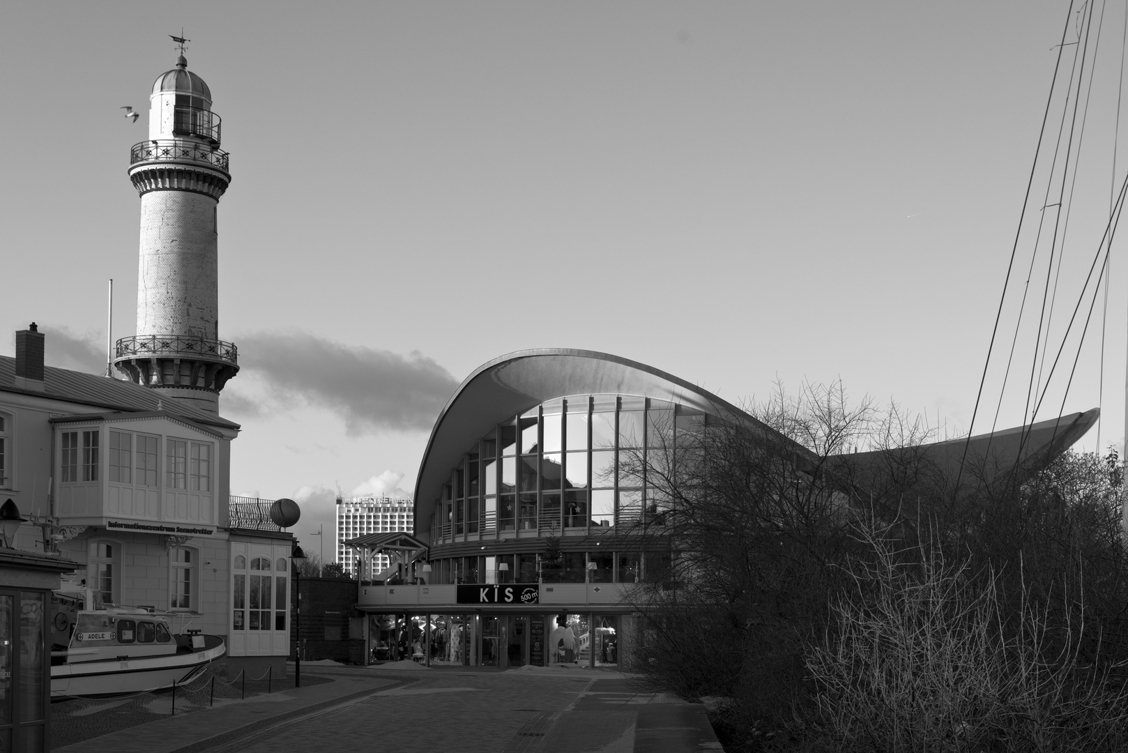 Warnemünde - lighthouse, "Teepott" and DGZRS-office